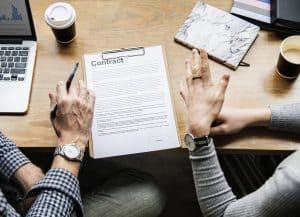 What is a shareholders’ agreement?