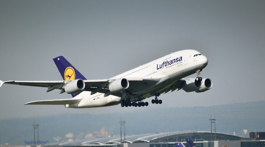 Lufthansa airplane