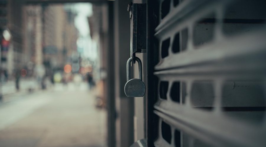 Government Shutdown 2025: Immediate Impact on USCIS, Visas, DOL, and Your Immigration Case